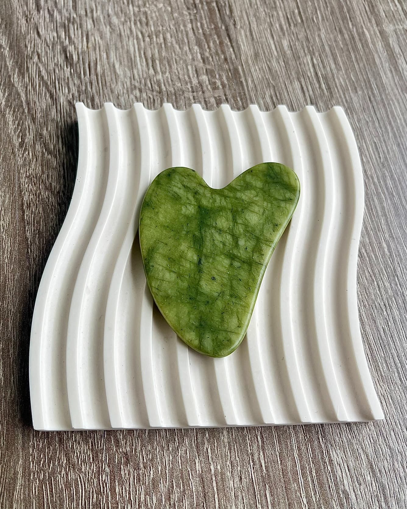 Gua sha - zelený jadeit